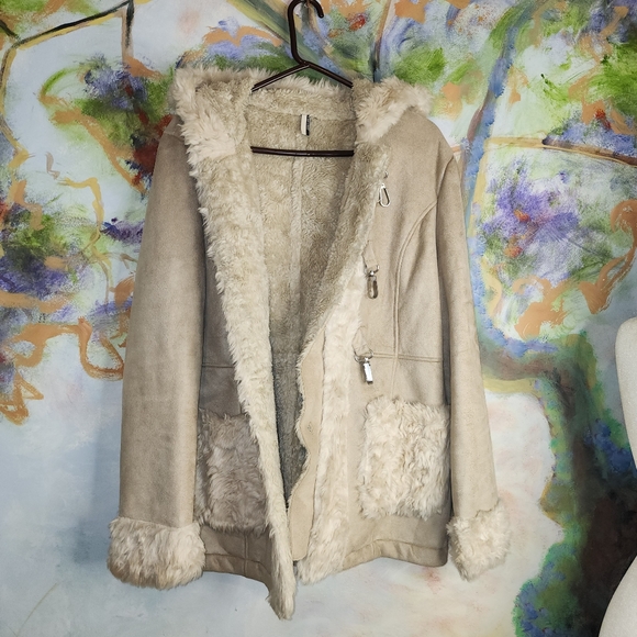 Topshop Faux Suede with Faux Fur Lining - Picture 13 of 14